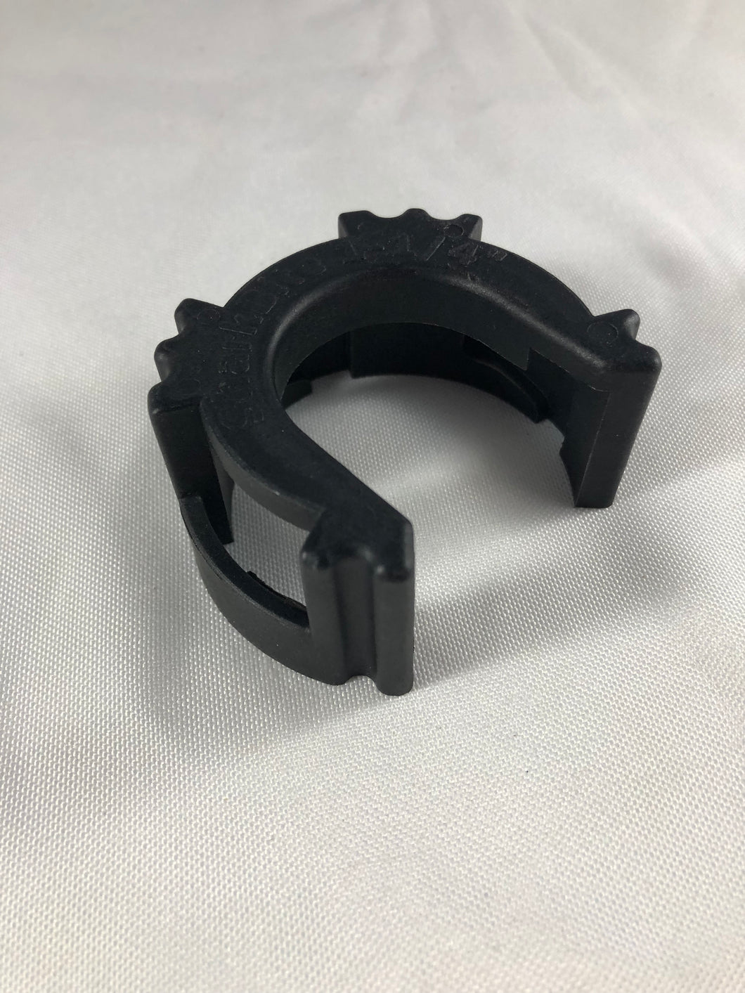 SharkBite 1 1/4” Disconnect Clip